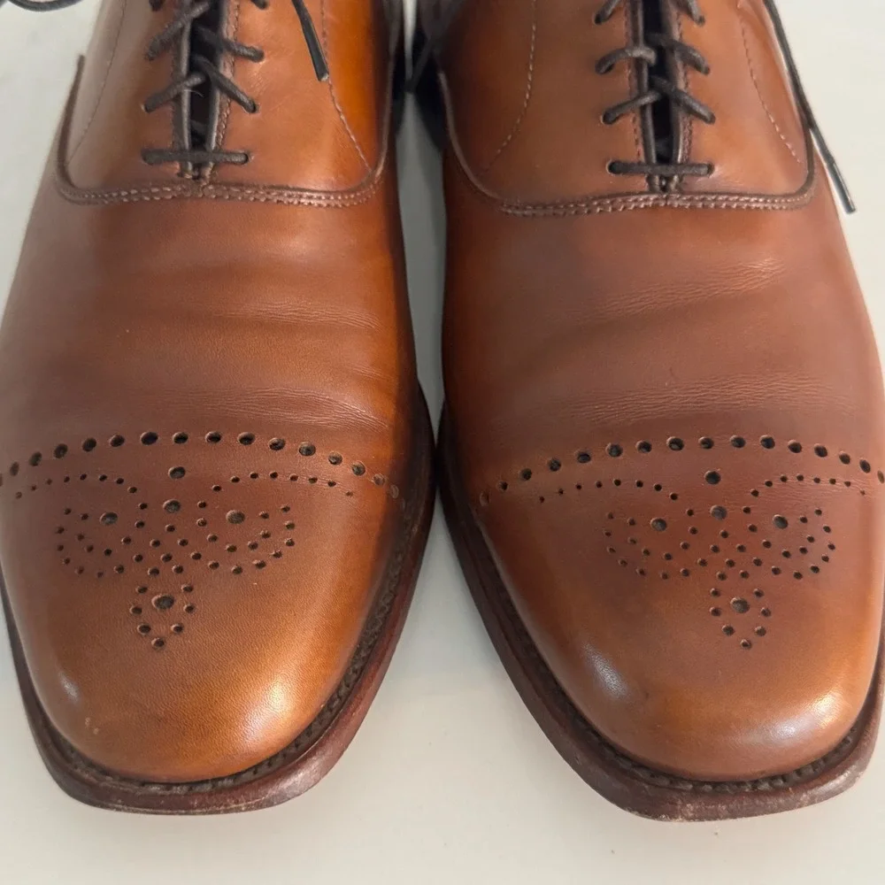 Allen Edmonds Dryden Oxford Men 11 Tan Leather Medallion Cap Toe Brogue Dress